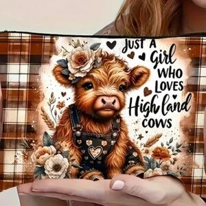 Floral Highland Cow Print Women's Cosmetic Bag